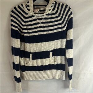 SO BLUE AND WHITE SWEATER - LARGE